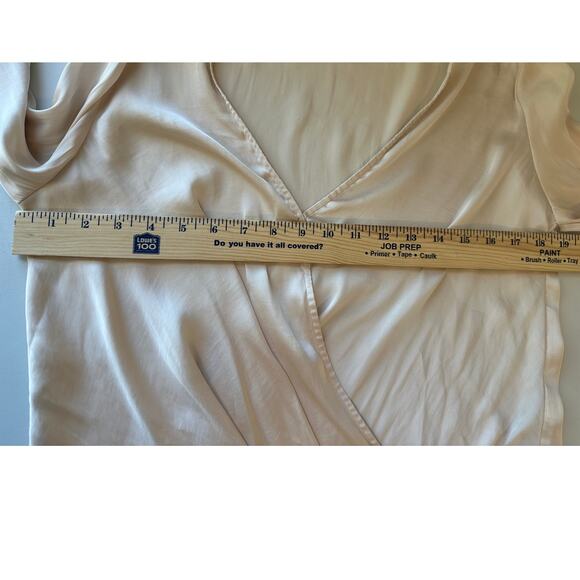 Banana Republic Cream Surplice V-Neck Blouse Long Sleeve Party Going Out XS - Picture 9 of 9